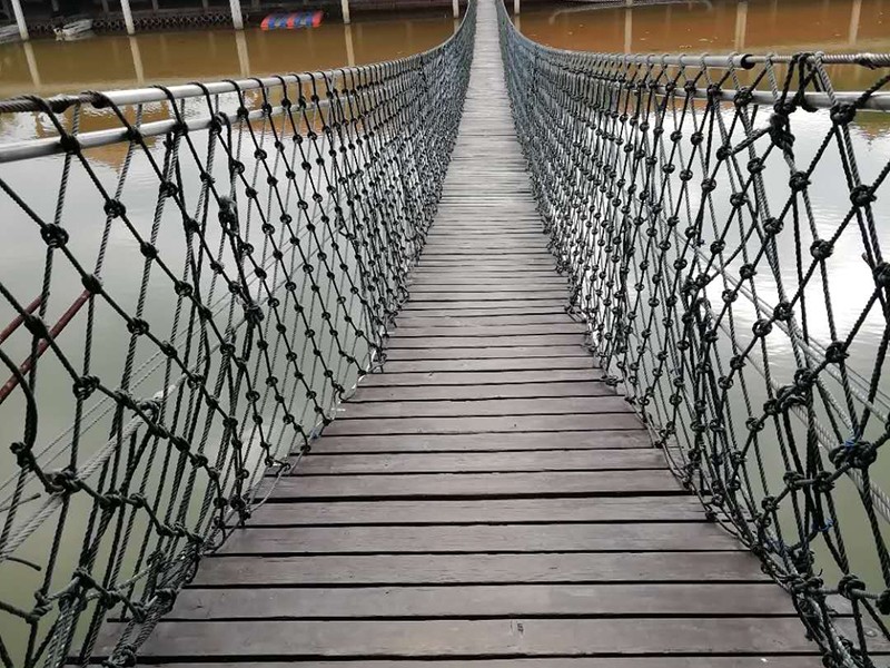 木質吊橋